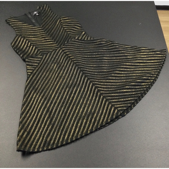 Women's Mossimo Dress Size M Black and Gold - Picture 4 of 11